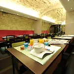 Du Vieux Saule Hotel Paris
