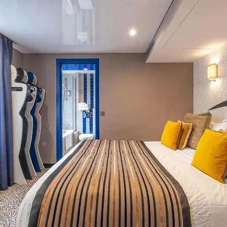 Du Vieux Saule 3* Parigi