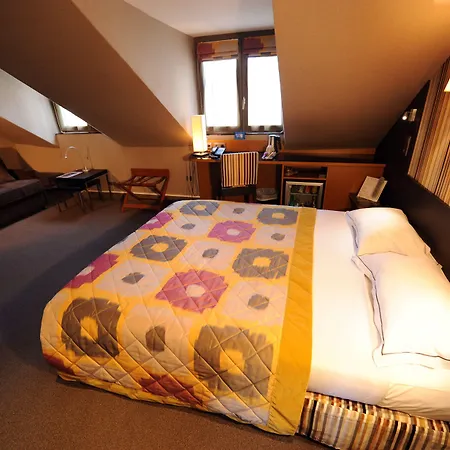 Hotel Du Vieux Saule Parigi