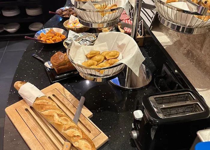 Du Vieux Saule Hotel Parigi