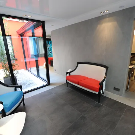 Du Vieux Saule מלון 3*