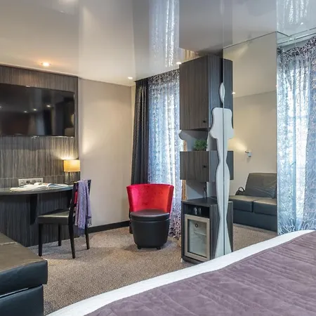 Du Vieux Saule מלון 3*