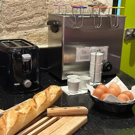 Du Vieux Saule 3* פריז